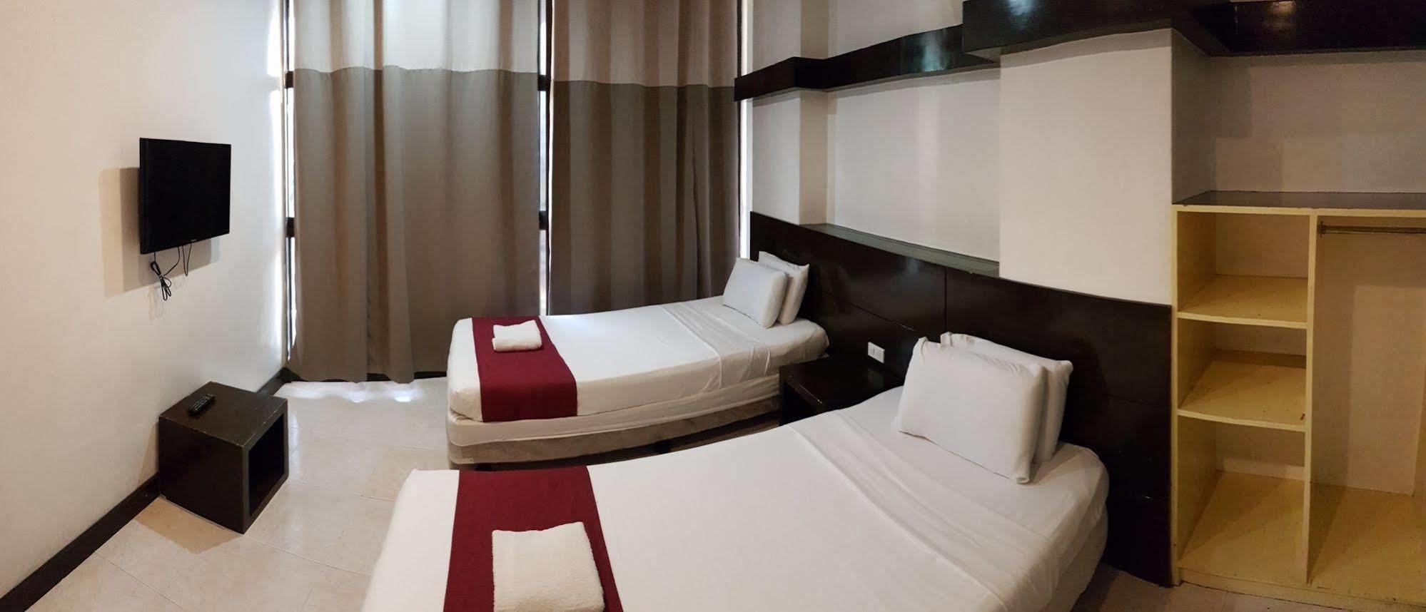 Ong Bun Pension House Iloilo City Ngoại thất bức ảnh