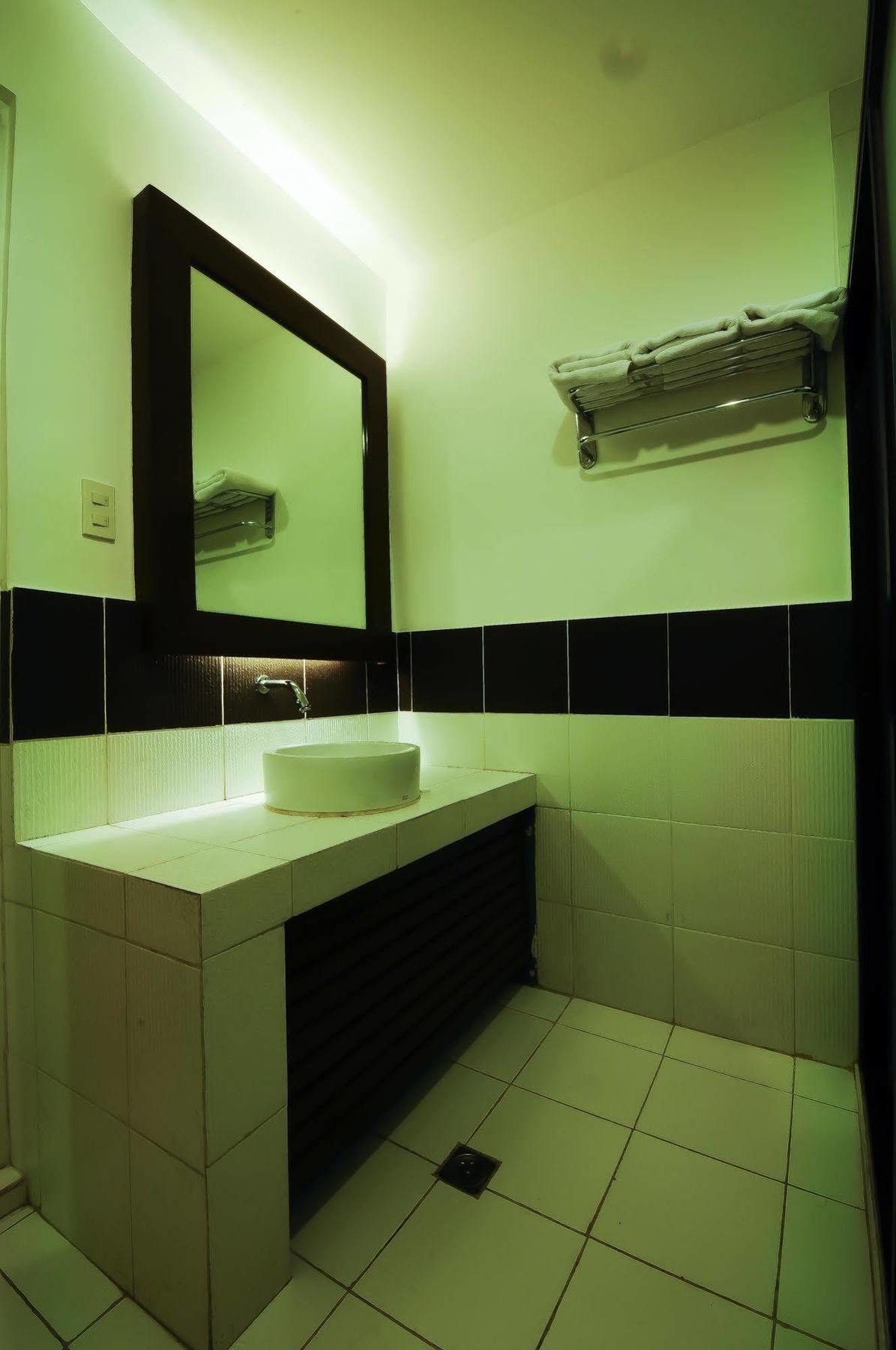 Ong Bun Pension House Iloilo City Ngoại thất bức ảnh